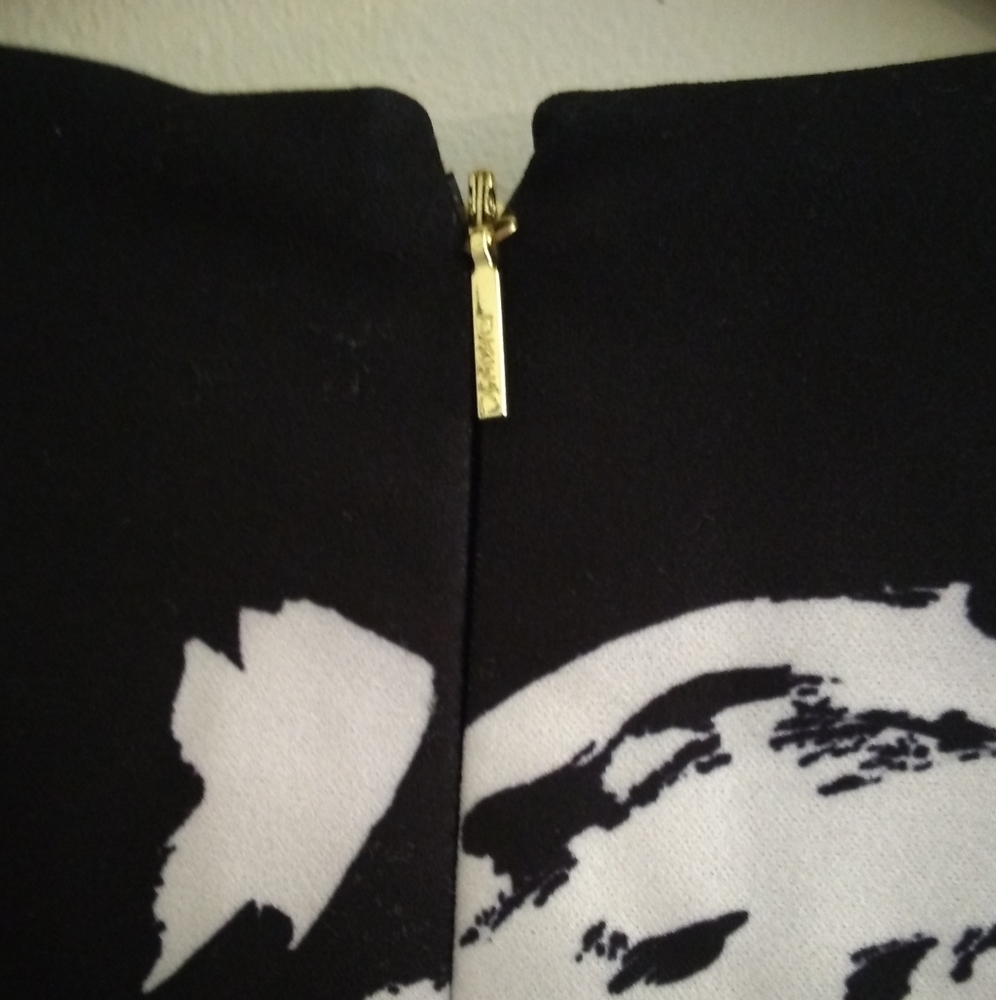 DKNY Dress - Picture 3 of 7